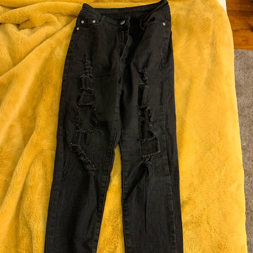 Black Jeans, these pants are very comfortable.